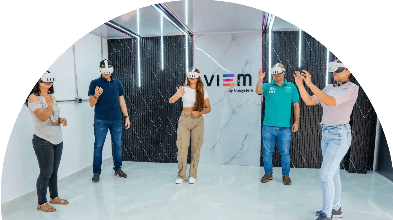 Formación técnica práctica con tecnología Unisystem Villavicencio
