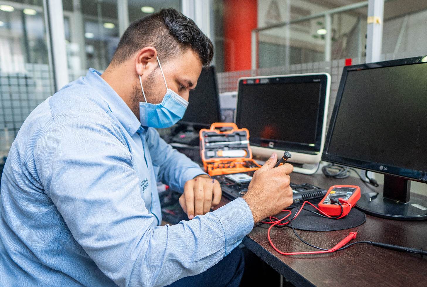 Laboratorio sistemas informática técnico Unisystem Villavicencio Meta