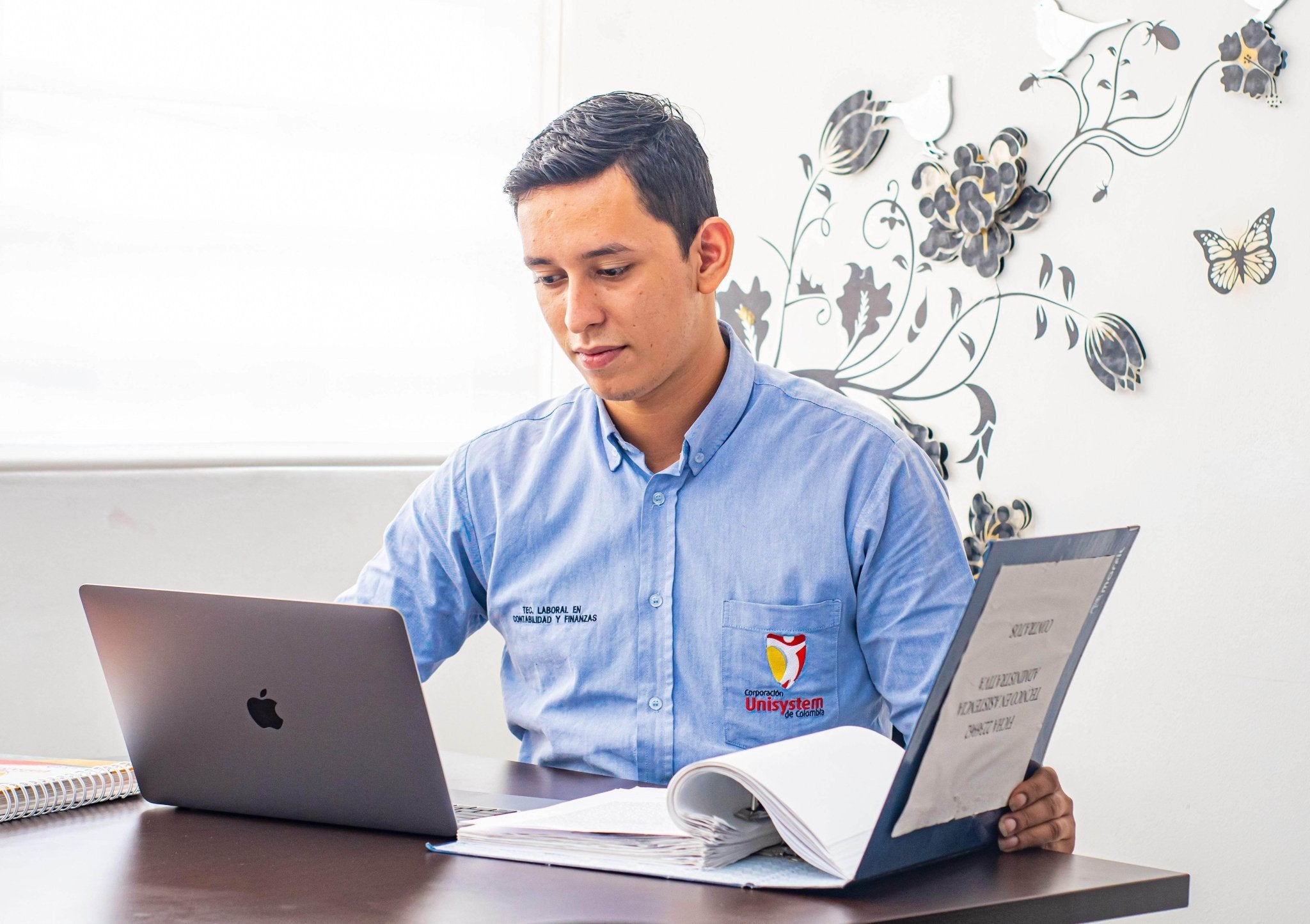 Técnico Laboral en Auxiliar Contable y Financiero - Corporación Unisystem de Colombia