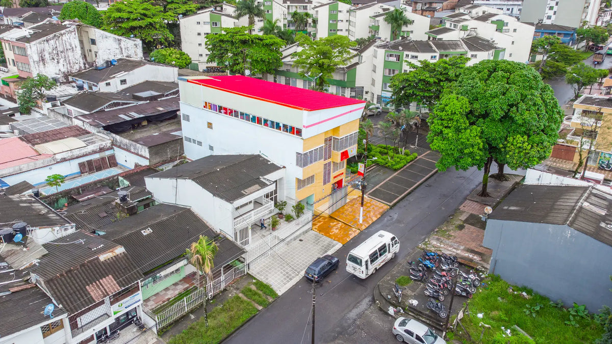 Vista aérea de la sede de Corporación Unisystem de Colombia en Villavicencio