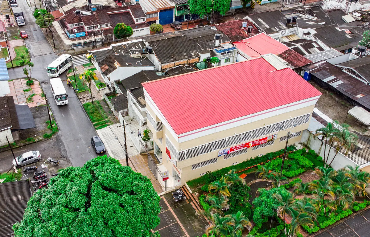 Vista aérea de la sede Unisystem en el barrio El Emporio de Villavicencio
